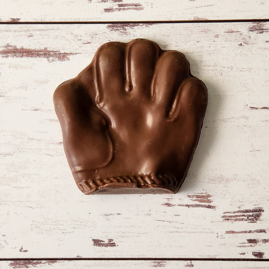 Milk Chocolate will be the catch of the day with this baseball glove favor. Perfect for any sports fan.