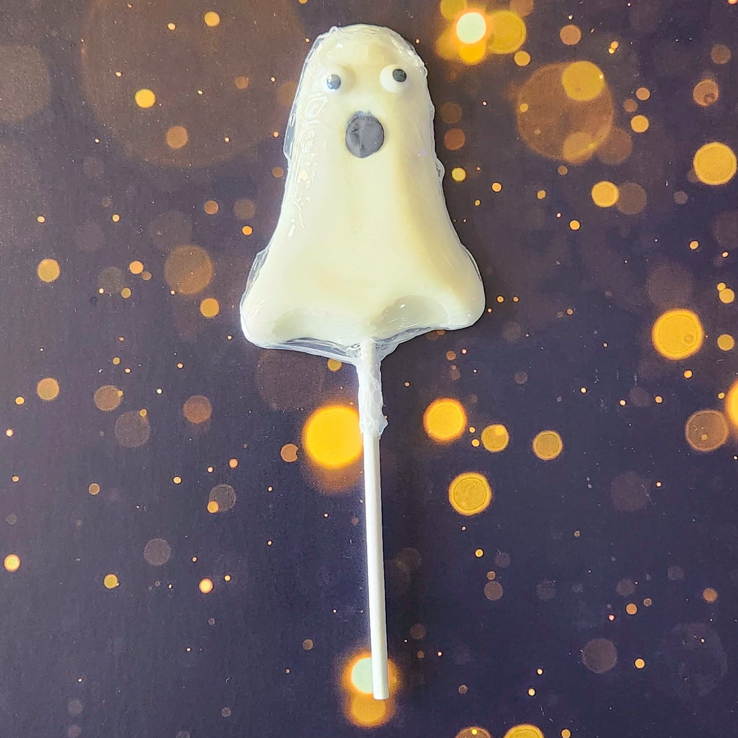 Get into the Halloween spirit with our Halloween Fun Hard Candy Pops!
Ghost (Cotton Candy flavor)