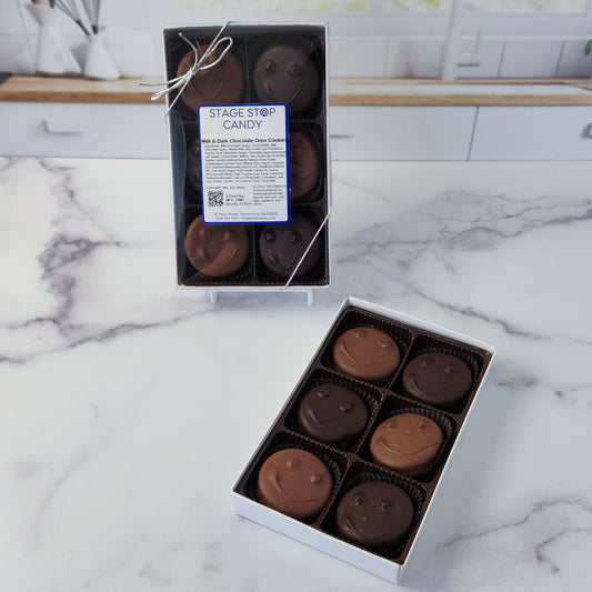 Chocolate covered Oreo cookies.
This 6 count package includes both milk and dark chocolate covered Oreos.