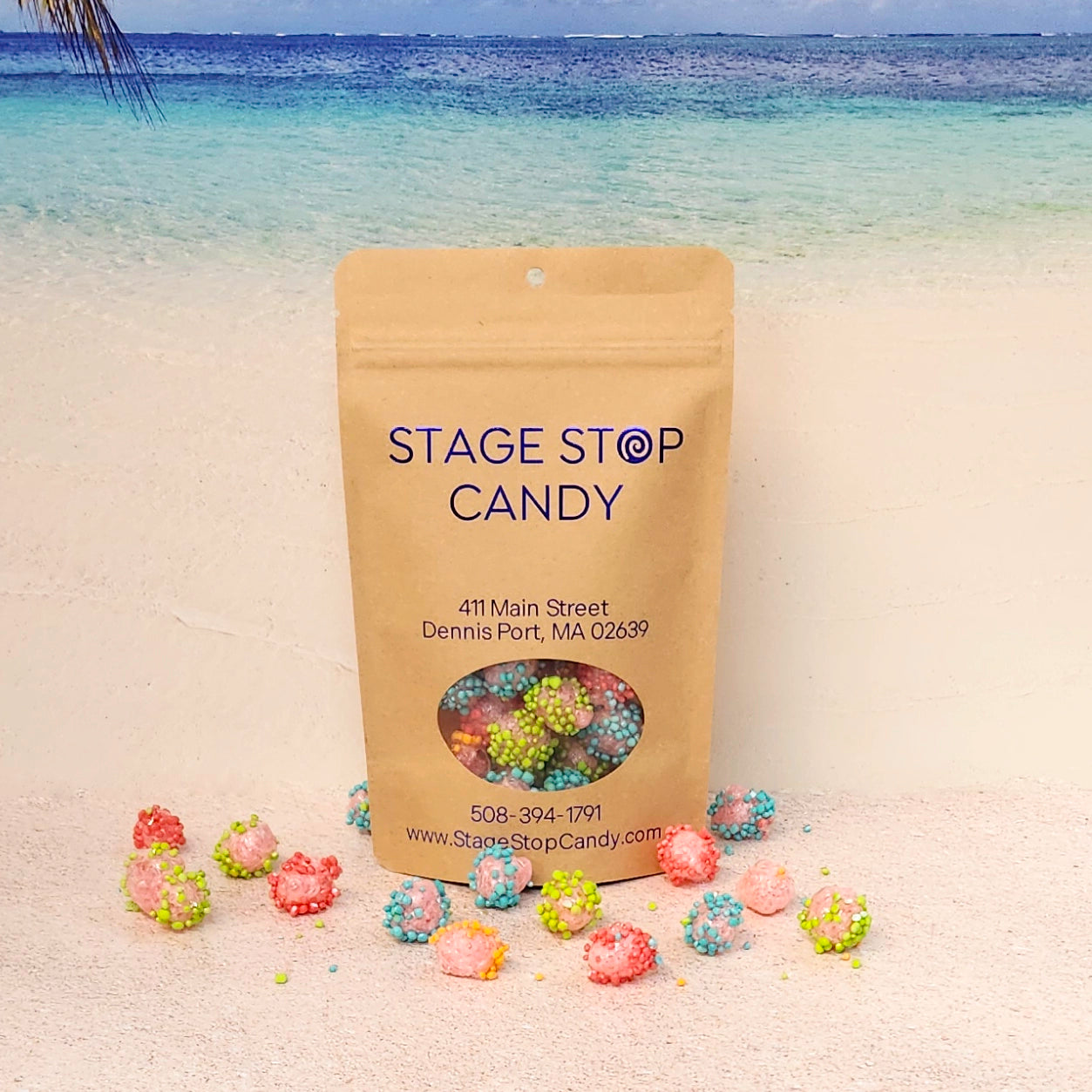 These freeze-dried gummi clusters have transformed into a crunchy, airy delight that packs a tangy punch in every bite.
Packed in a convenient 1-ounce resealable bag.