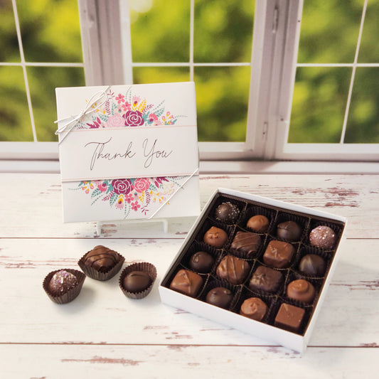 Inside this beautiful floral "Thank you" box you’ll find an irresistible assortment of creams, caramels, melt‑aways and truffles.
Available in a 16‑piece box.