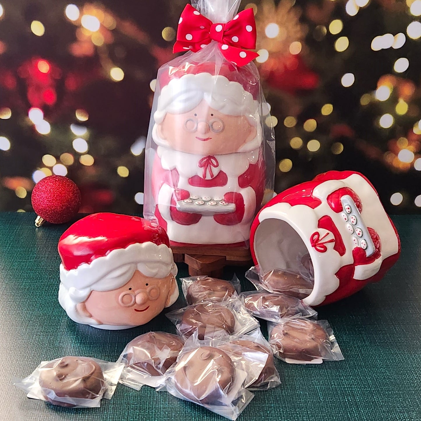 Mrs. Claus filled Cookie Jar with 10 milk chocolate Oreos from Stage Stop Candy