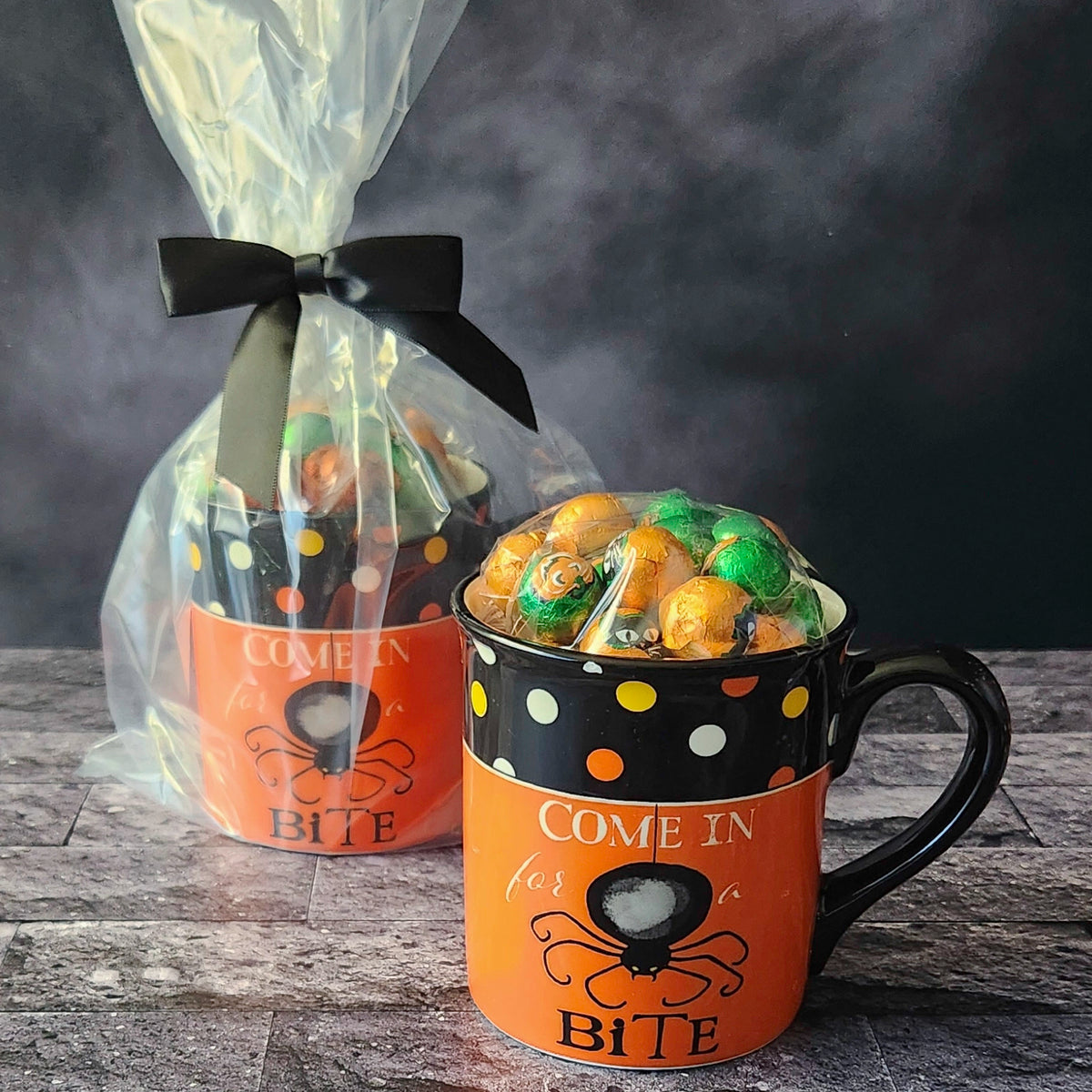 Come In For A Bite Halloween Spider Gift Mug
