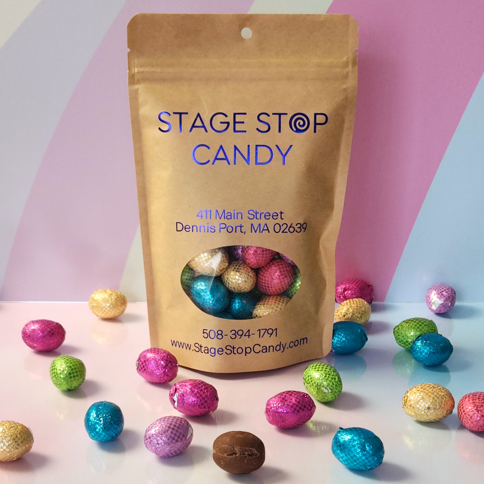 Crispy Milk Chocolate eggs individually wrapped in colorful foil. A treat to enjoy with friends. Packed in a 7 ounce bag