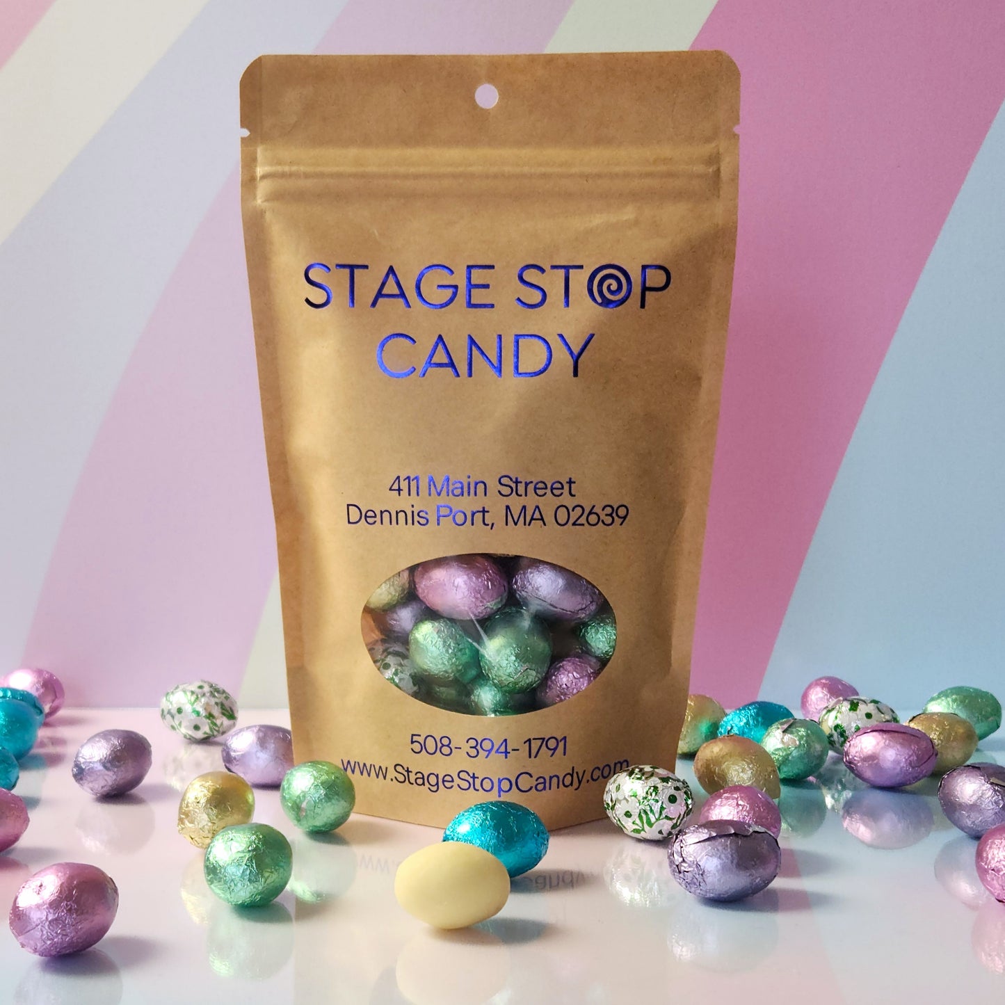 White Chocolate eggs individually wrapped in colorful foil. A treat to enjoy with friends. Packed in a 7 ounce bag