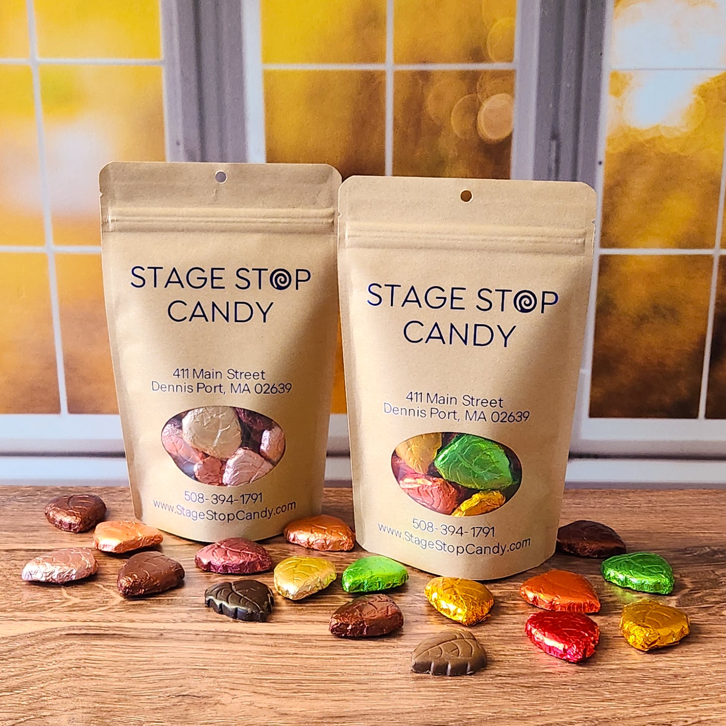 Leaf-shaped milk or dark chocolate treats wrapped in vibrant, autumn-inspired foil. 
Available in a 16-piece or a 5-ounce resealable bag with 18-19 pieces.