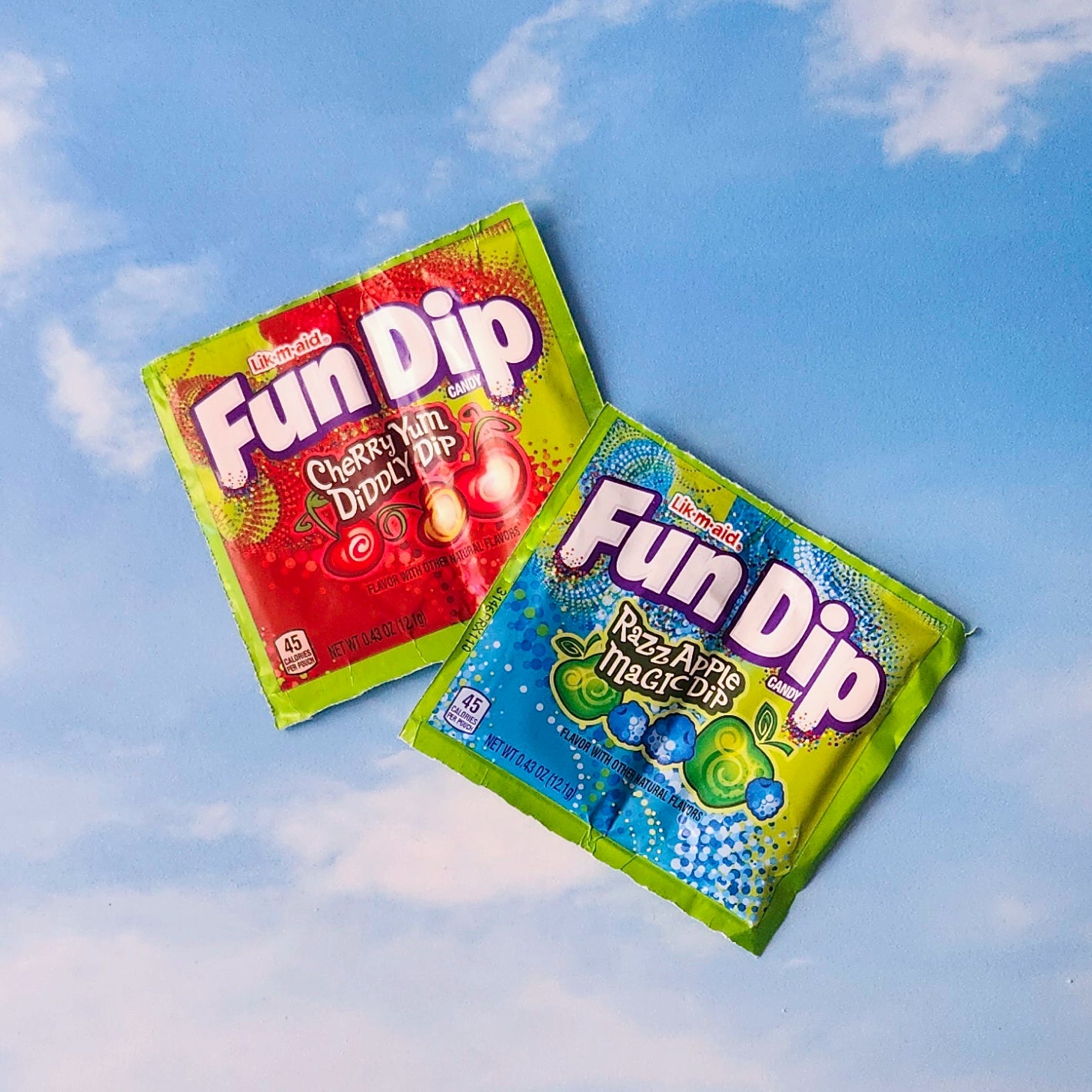 Fun Dip
Assorted candy powder flavors.
0.5 oz packs.