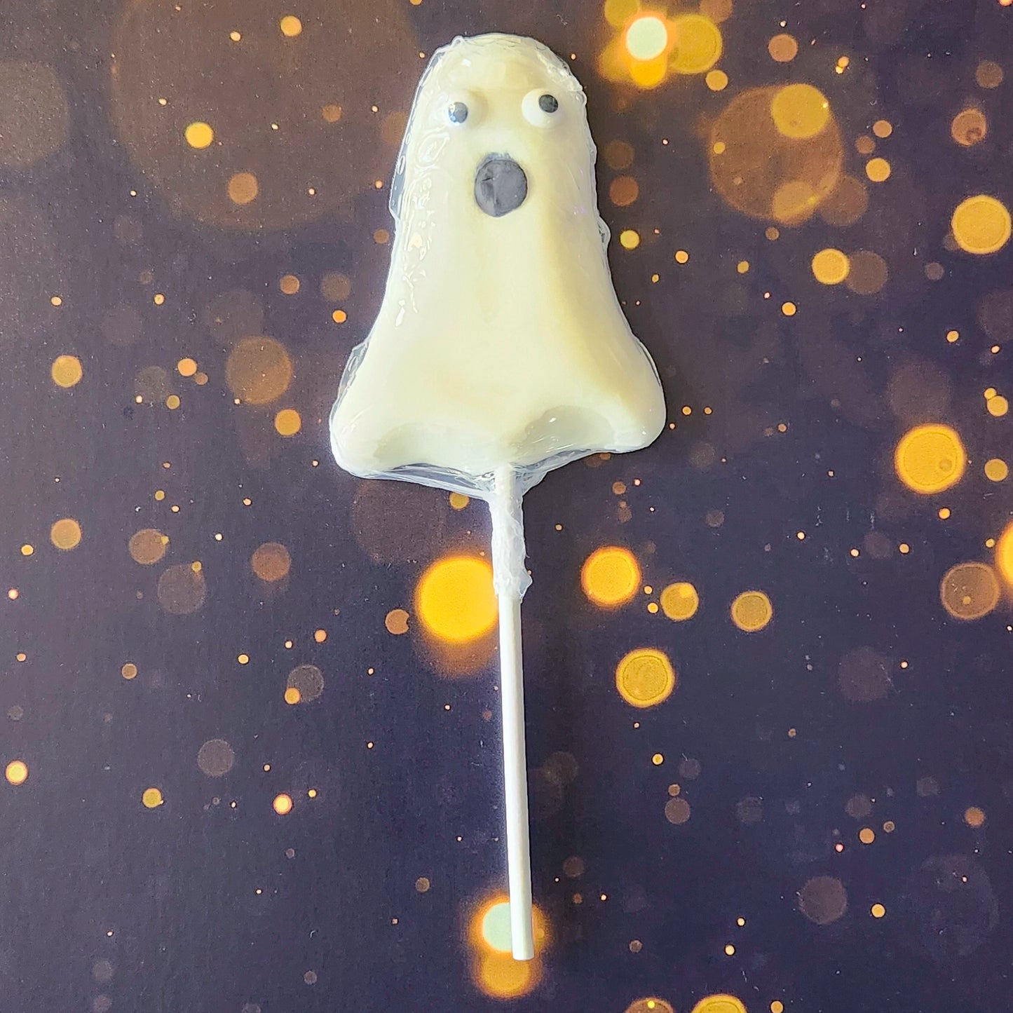 Get into the Halloween spirit with our  Halloween Fun Hard Candy Pops! 
Ghost (Cotton Candy flavor)