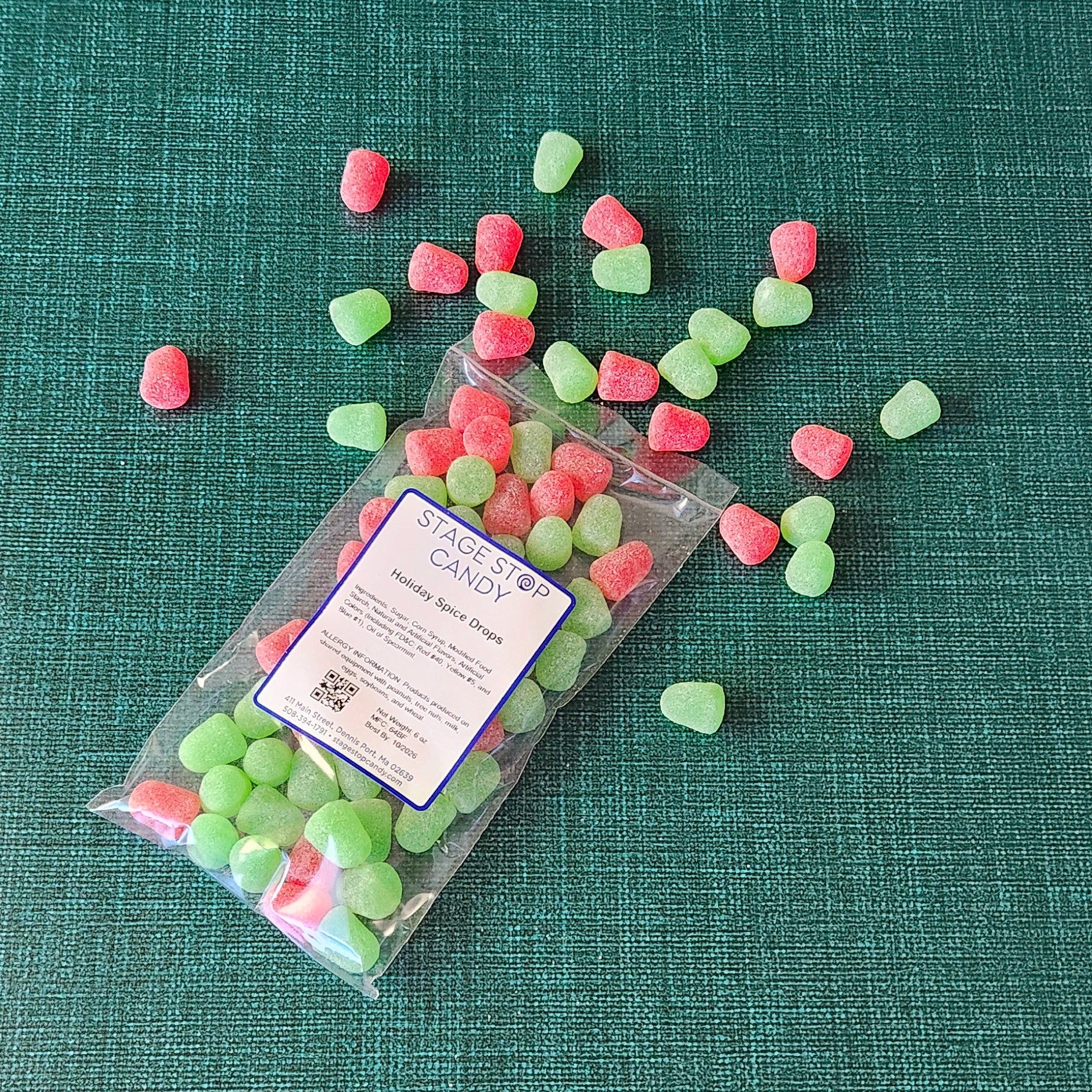 These classic Holiday Gum Drops bring back childhood memories. Packed in a 6 ounce bag. Flavors include: Spearmint (Green) and Cinnamon (Red).