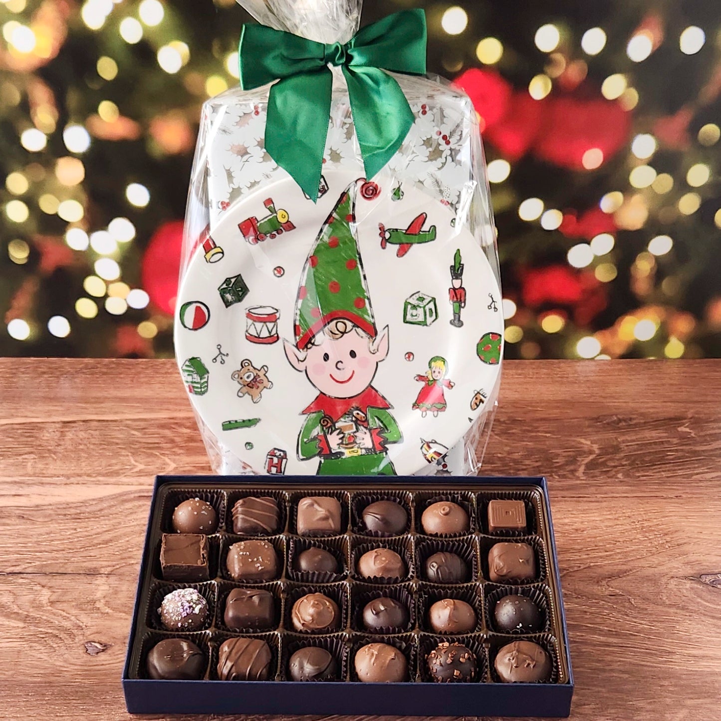 Jingle Pals Gift Plate with Popular Assortment