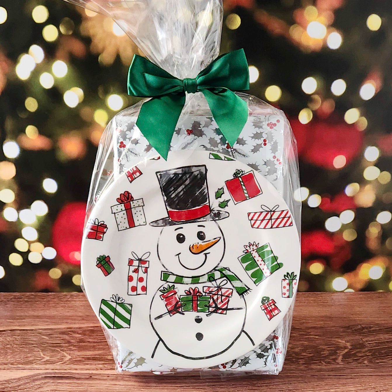 Jingle Pals Gift Plate with Popular Assortment