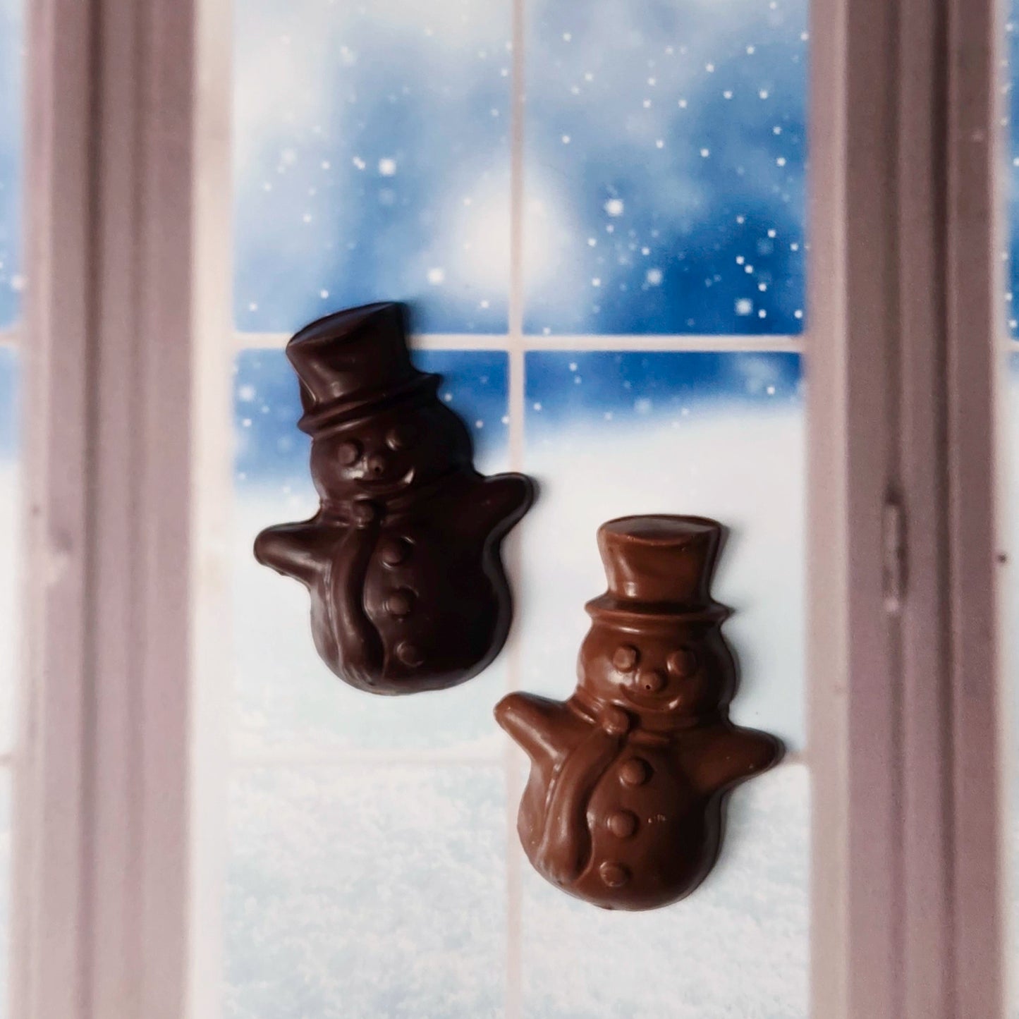 Milk or Dark chocolate snowman favors