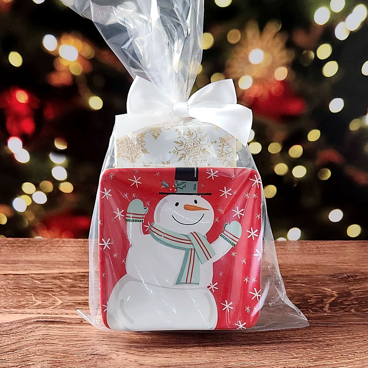 Snowman Plate Set with Milk and Dark Chocolates