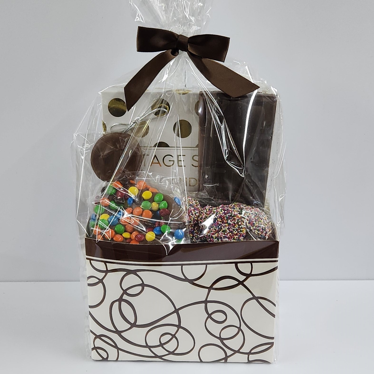 Valentine's Day Gift Basket| Ethel M Chocolates